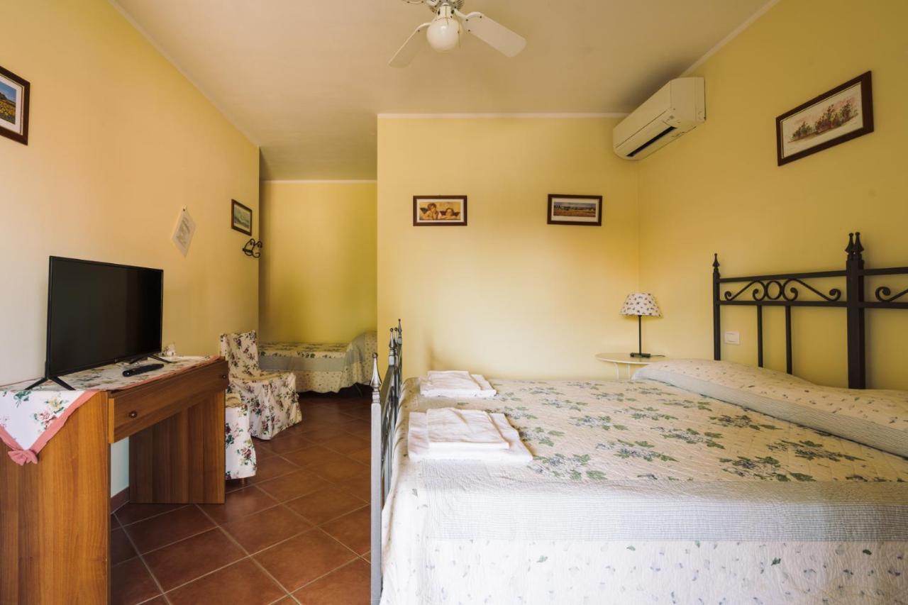Agriturismo Il Laghetto 그레세토 외부 사진