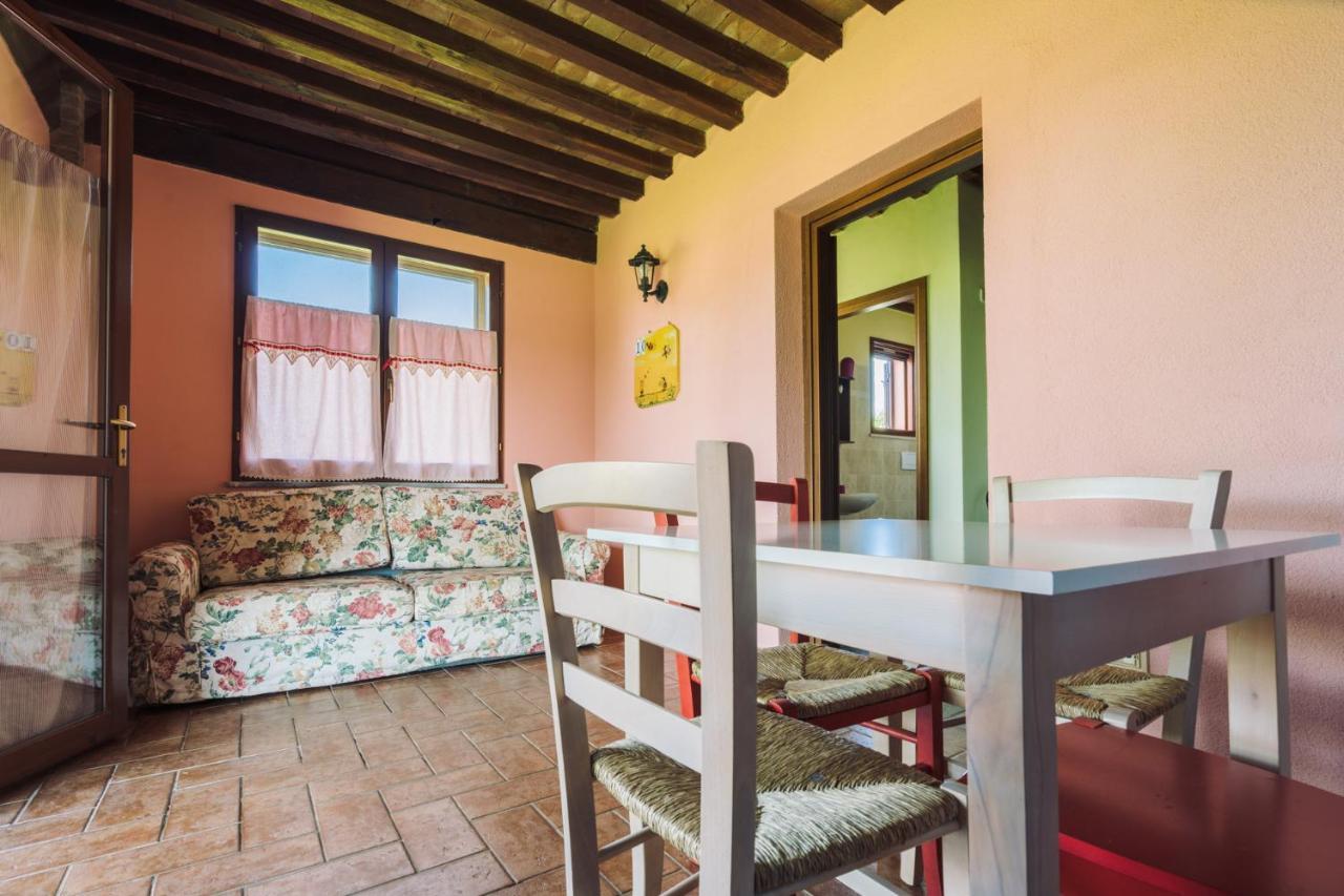 Agriturismo Il Laghetto 그레세토 외부 사진